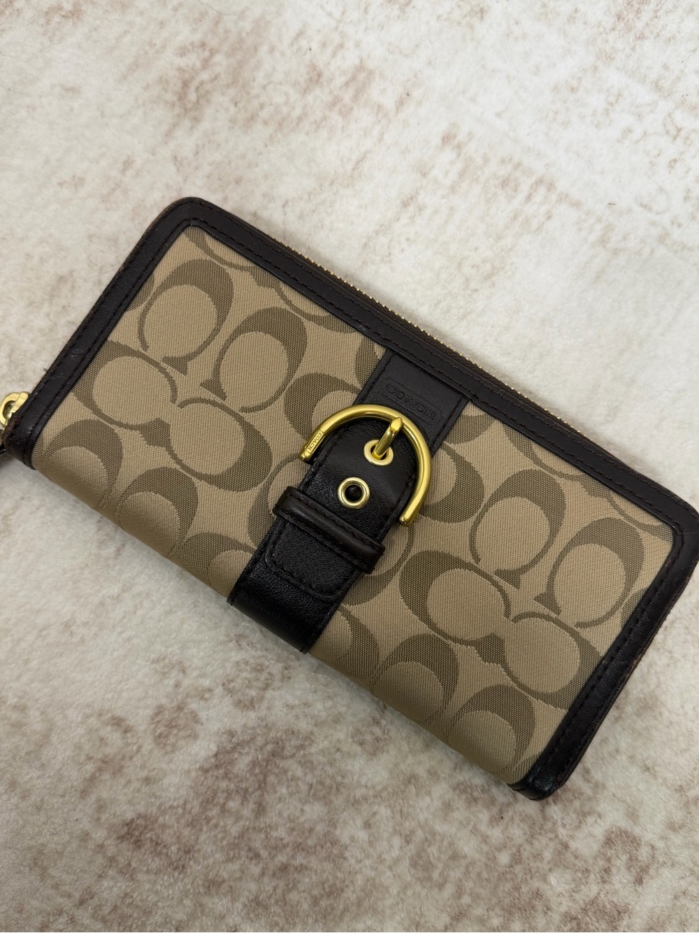 Coach Signature C Zip Around Wallet Khaki Brown Leather Buckle Gold Hardware